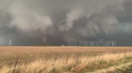 US: Tornadoes Rip Through Northern Texas 5