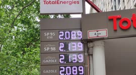 The price of fuel continues to exceed the critical threshold of €2 . Paris, France. 5 may 2022.  Video shot at three fuel stations