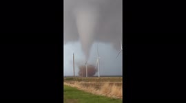Tornado strikes near wind farm in Crowell, Texas