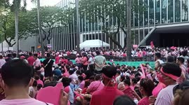 Leni Robredo supported rally in Manila ahead of Philippines elections