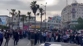 Palestine: Body Of Shireen Abu Akleh Carried Through Ramallah Streets