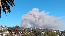 US: Brush Fire Erupts In Laguna Beach, California Sending Thick Smoke Into Sky 2