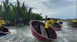 Tourists in Vietnam enjoy spectacular boat dance