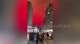Sky above Chinese city turns blood-red due to 'light refraction caused by boats'