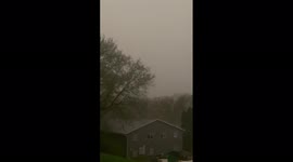 Intense lightning bolt jolts Mankato, Minnesota