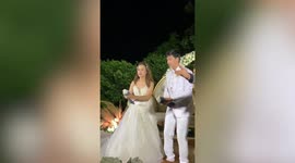 Hilarious moment dove refuses to fly when released at wedding