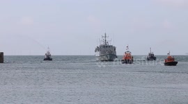 HMS Shoreham arriving at Shoreham Port for the start of it farewell tour