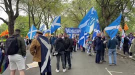 Hundreds of Scots gather in Glasgow to march for independence