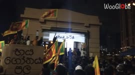 'Sri Lankans hit the streets to voice their displeasure with the 'corrupt government''