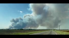 US: Mesquite Heat Fire Sends Huge Smoke Plume In Texas