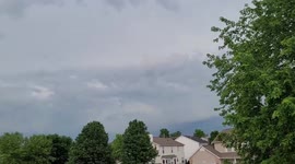 US: Sirens Blare In Missouri As Tornado-Warned Storm Moves In