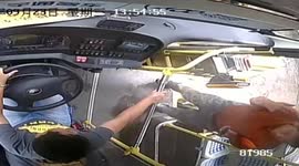 Bus driver helps chase necklace robber