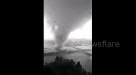 Tornado strikes Southern China's Guangdong Province