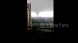 Strong Tornado storm Makes Landfall in Guangdong China