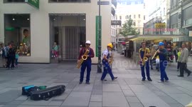 Amazing Street Artist playing the Saxophone