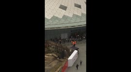 'Overcrowding' closes King's Cross tube