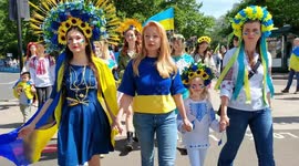 Famous Ukrainian singer Tina Karol leads march in London