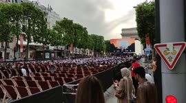 Open air cinema on the Champs-Elysees. The open-air cinema session welcomes up to 1,750 spectators to watch the film “A Star is born” free of charge, with the Arc de Triomphe as a backdrop! On the Champs, pedestrianized for the event, a screen of 150 m2 i