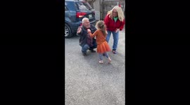 Girl overjoyed at seeing grandparents for first time in 4 months