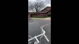 'Utah guy tries riding his bike with 'no handlebars' *HE REGRETTED IT* '