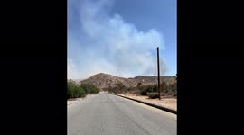 US: Elk Fire Rapidly Spreads In Yucca Valley, California Prompting Evacuation Warning 3