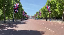 Queen's Platinum Jubilee final preparations, The Mall, London, UK