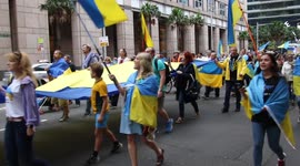 Ukrainians and their supporters march through Sydney in protest at Russia's invasion of Ukraine