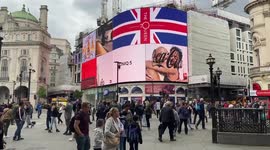 Celebrating the Queen’s Platinum Jubilee in Piccadilly Circus