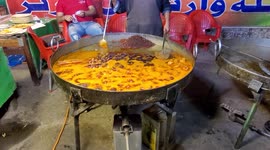 Live Fish frying in Lahore Pakistan