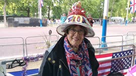 Conneticut woman travels to London for Platinum Jubilee to show Queen some love