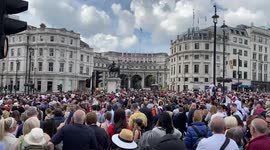 Tens of thousands of people pack Trafalgar Square for Queen’s Platinum Jubilee