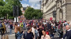 Tens of thousands of people descend onto Parliament Square for the Platinum Jubilee