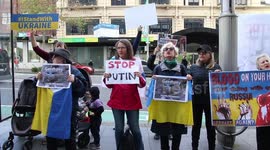 Ukrainians protest outside German consulate in Sydney to demand military help