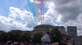 Queens Platinum Jubilee flypast watched by crowds on Trafalgar Square in London
