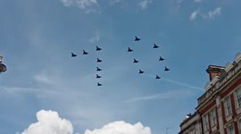 Red Arrow Military form 70 in the sky to celebrate Queens 70th Platinum Jubilee