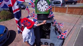 Kent man decorates mobility scooter as town clock for Queen's Platinum Jubilee, UK