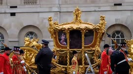 Platinum Jubilee: All the sights and sounds from Sunday’s street pageant as Queen appears as hologram waving to the crowds from Gold State Coach
