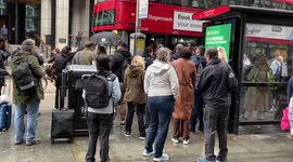Tube strike causes travel chaos in London, UK