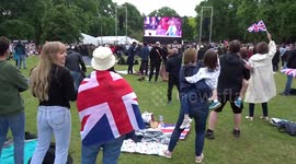 ABBA's Dancing Queen brings Platinum Jubilee weekend to a close