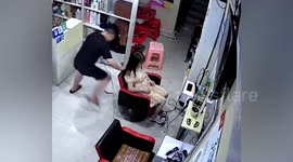 Huge centipede bites hairdresser after crawling into salon in China