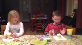 Gender reveal cupcakes