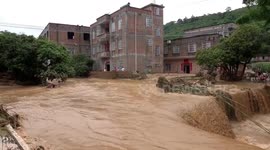 Mudslide caused by heavy rain hits Chinese city, killing 7