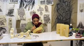 Palestinian architect highlights violence against women through artwork