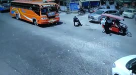 Alert Indian traffic cop saves child who fell into road from vehicle