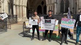 Protest against sending refugees to Rwanda outside the High Court