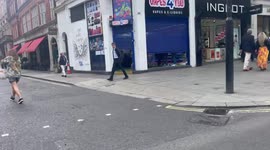 Vape shop in Oxford street London being raided by trading standards And Westminster council.