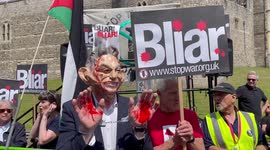 Demonstrators at Windsor Castle protest about the Knighthood being given to Tony Blair by Her Majesty Queen Elizabeth II