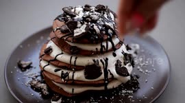 Hungry? Here's how to make delicious Oreo and chocolate pancakes