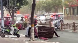 Powerful winds rip off roofs and blow down trees in China