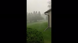 US: Tornado-Warned Storms Sweep Across Wisconsin 2